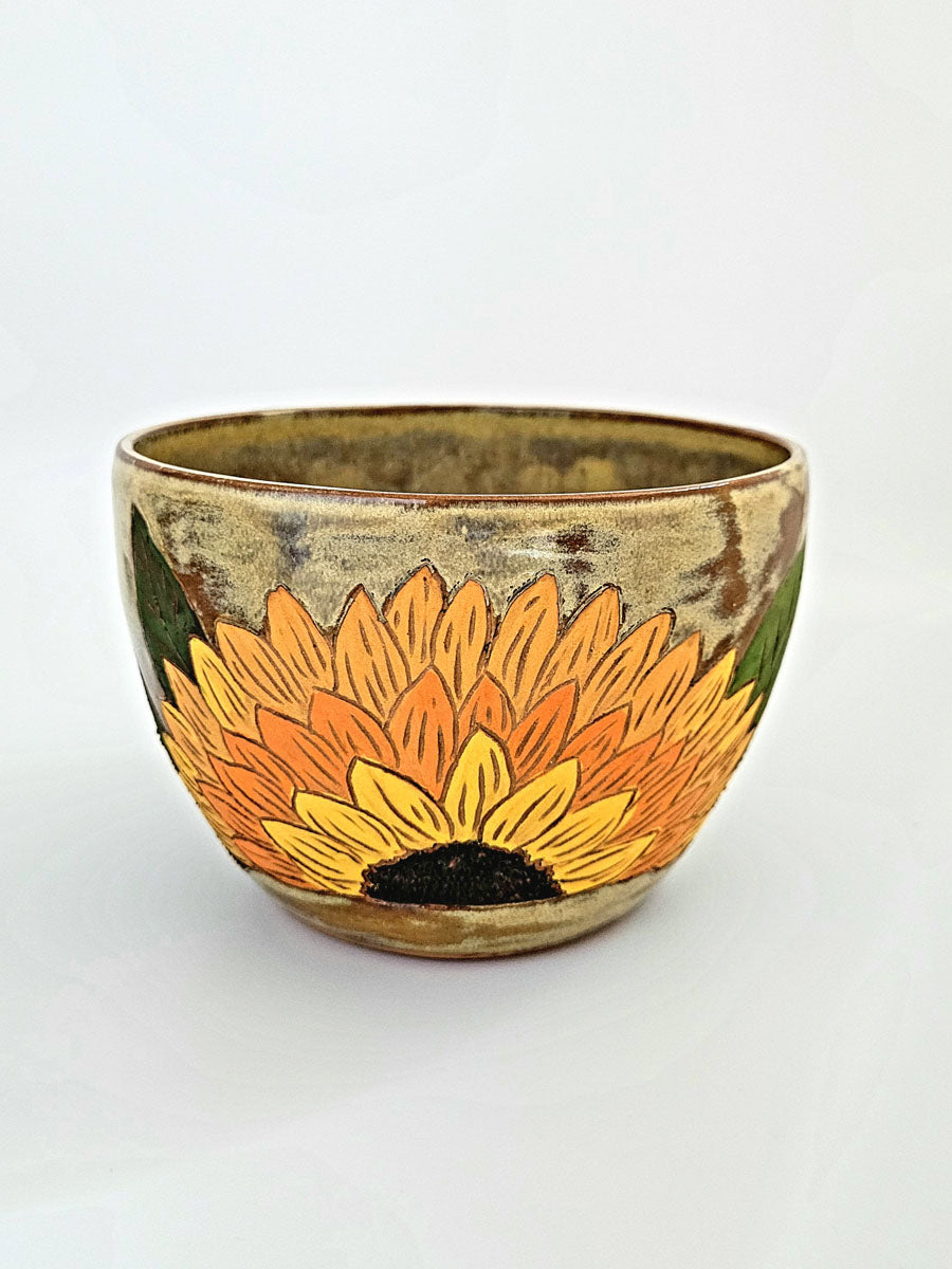 Sunflower Bowl: Warm Brown Stoneware