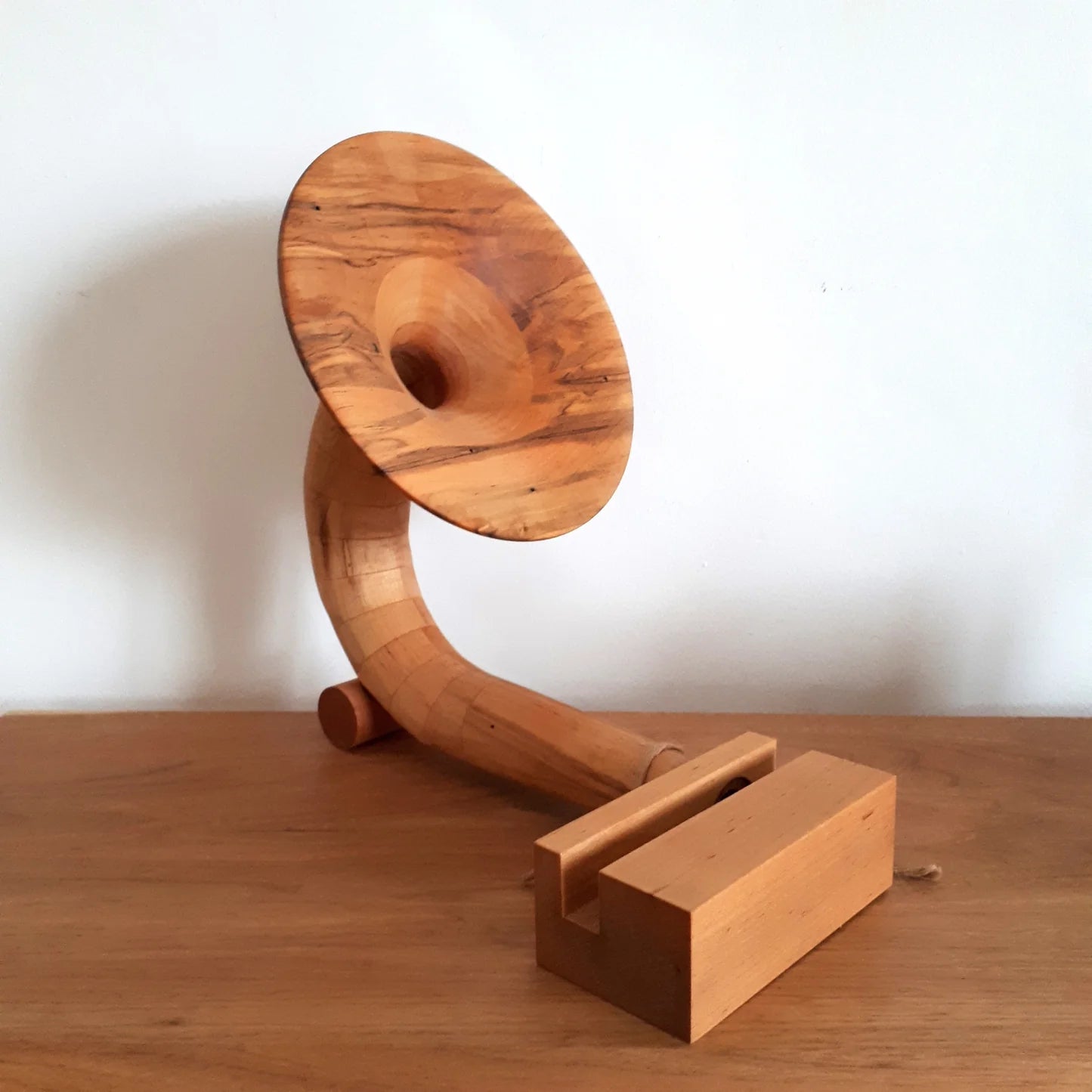 Wooden Gramaphones for Mobile Devices - from Cedar Lake (Neill Nucifora)